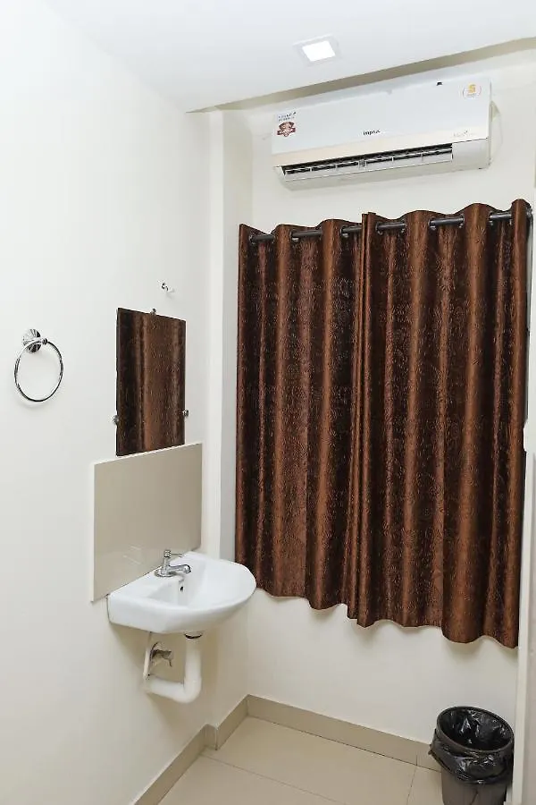אתר קמפינג נדומבסרי Green Line Residency